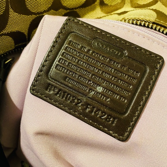 Coach Purse/Handbag Signature Collection - Picture 5 of 8